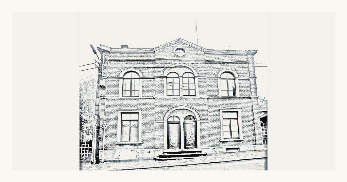 A documented local view of Dison